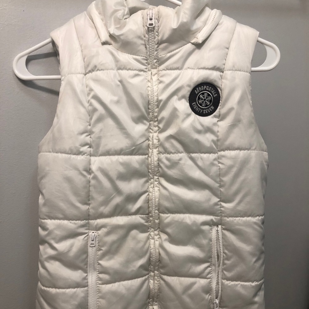 Aeropostale white vest